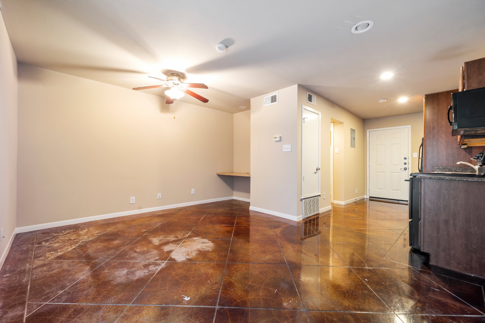 Open living and dining layout